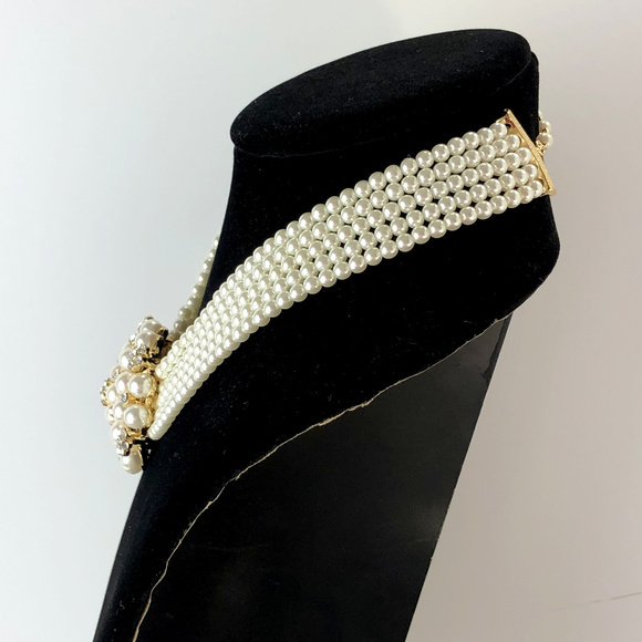 Audrey Hepburn Costume Accessories & Jewelry Set - Picture 5 of 8